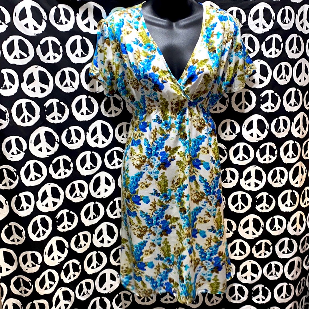 PEACE & LOVE FLORAL DRESS SHORT SLEEVES ELASTIC WAIST SZ S